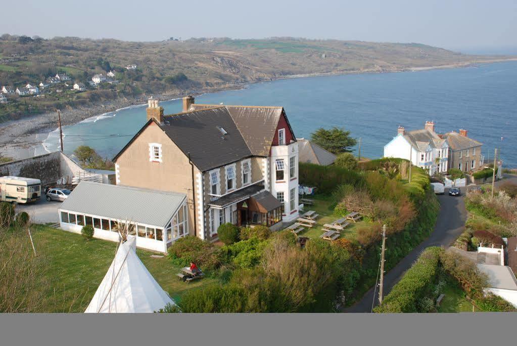 Yha Coverack Luaran gambar