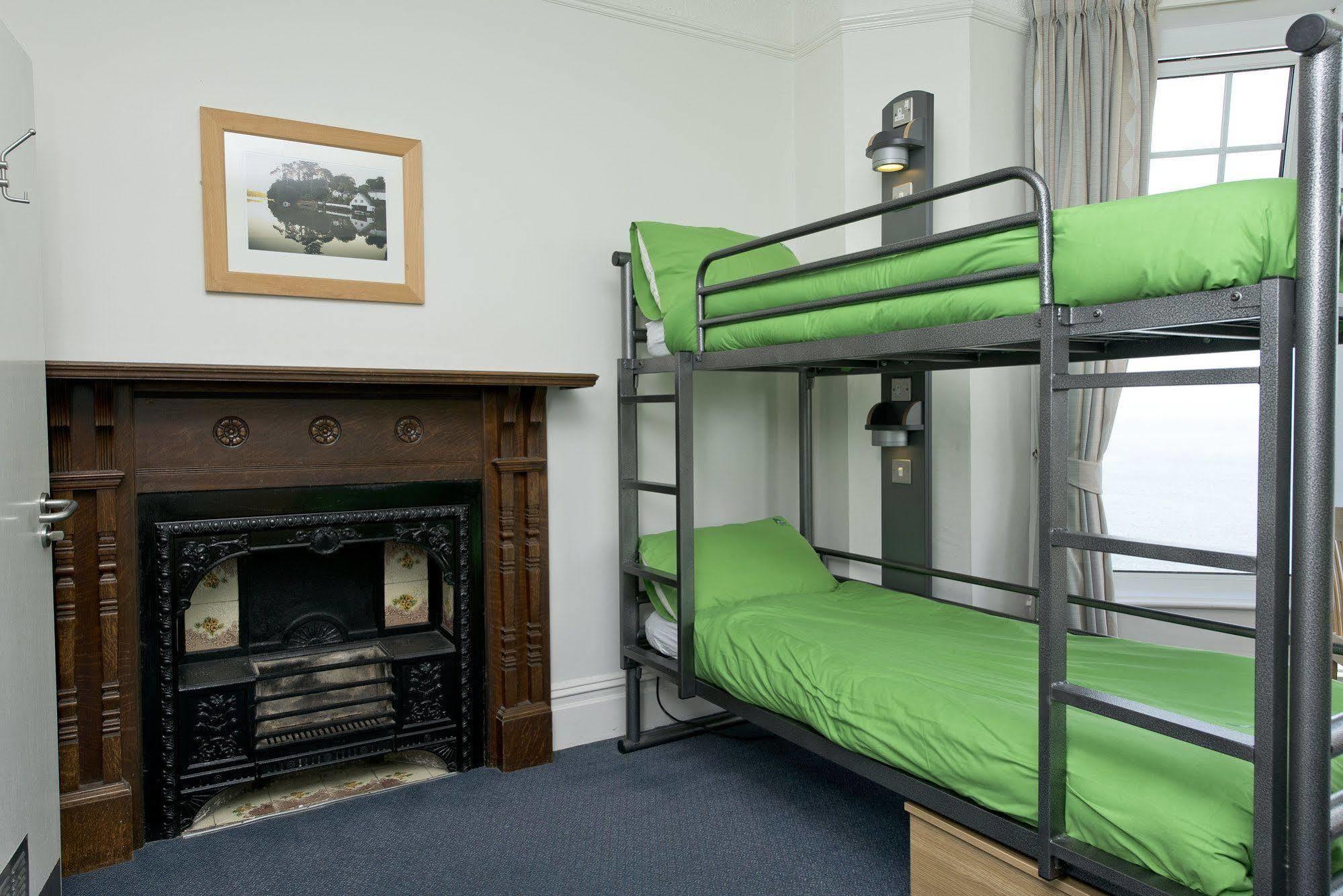 Yha Coverack Luaran gambar
