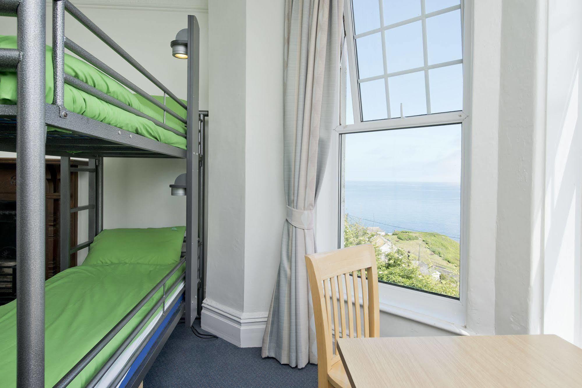 Yha Coverack Luaran gambar