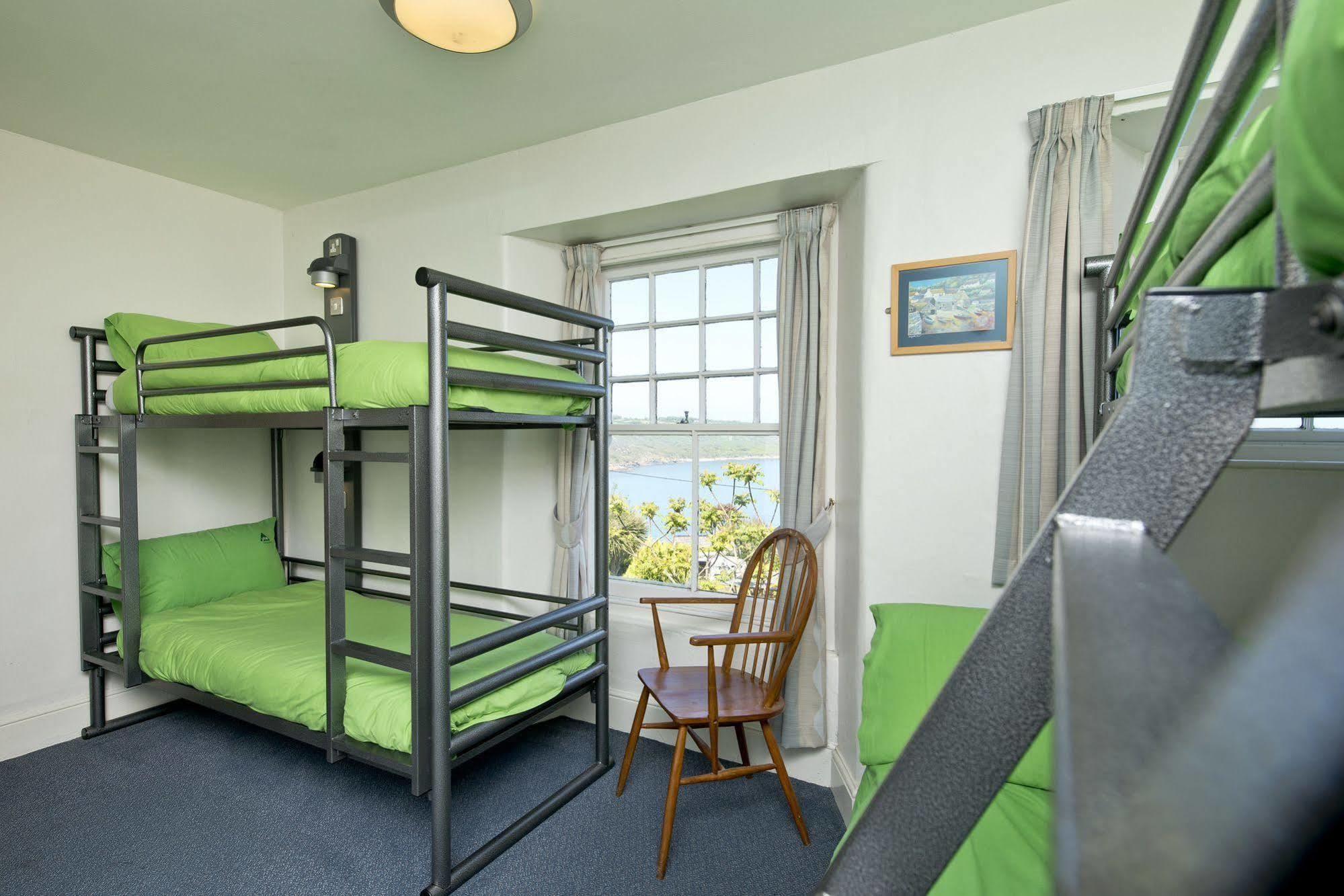 Yha Coverack Luaran gambar