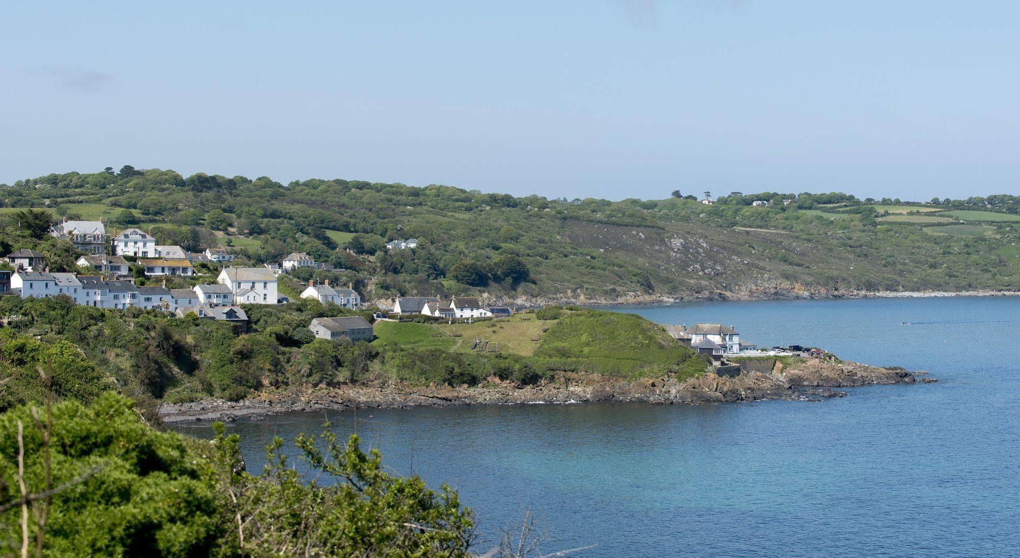 Yha Coverack Luaran gambar